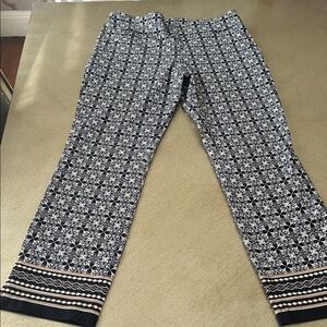 Woman’s Black and White Patterned Pants